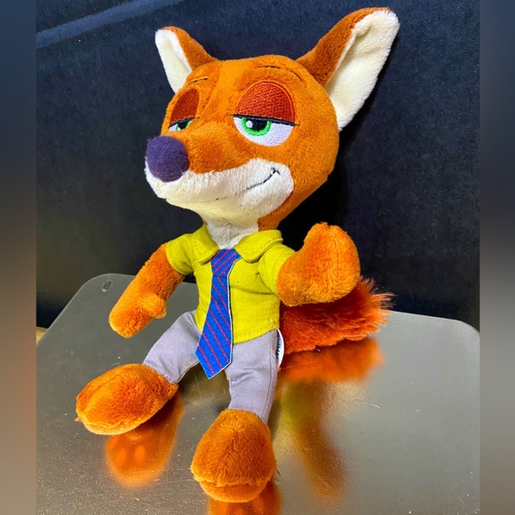 DISNEY ZOOTOPIA NWOT NICK WILDE FOX TOMY BEAN BAG PLUSH 2016 9” - Picture 3 of 12